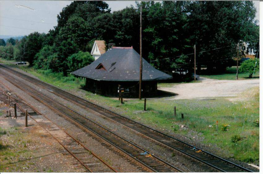 East Brookfield, MA, Station The NERAIL New England Railroad Photo Archive
