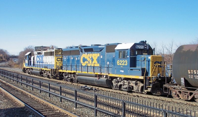 Another shot of CSX GP40-2s 6223 and 6224 entering the wye.: The NERAIL ...