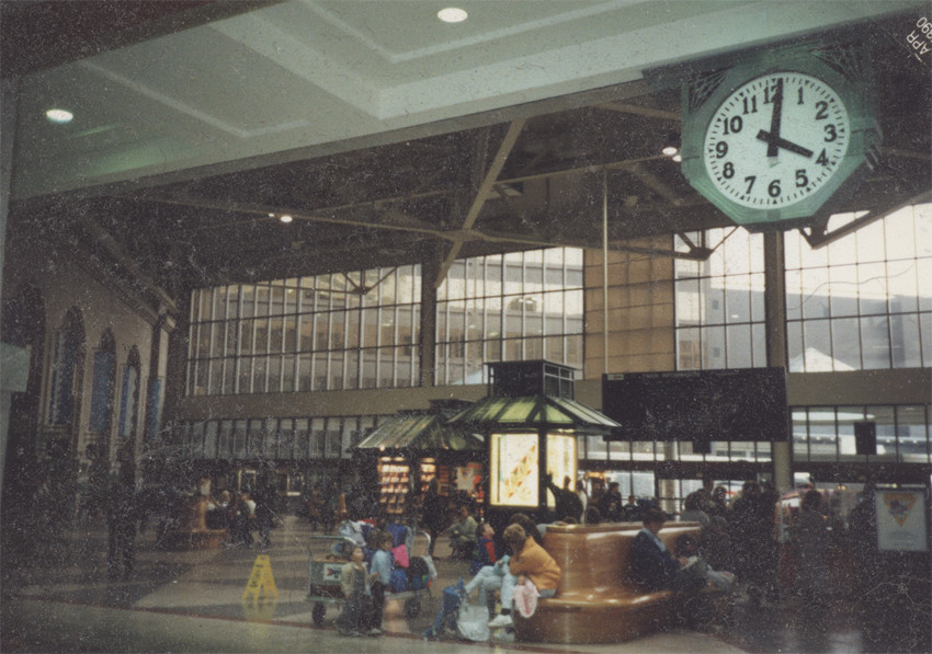 waiting-room-south-station-boston-the-nerail-new-england-railroad