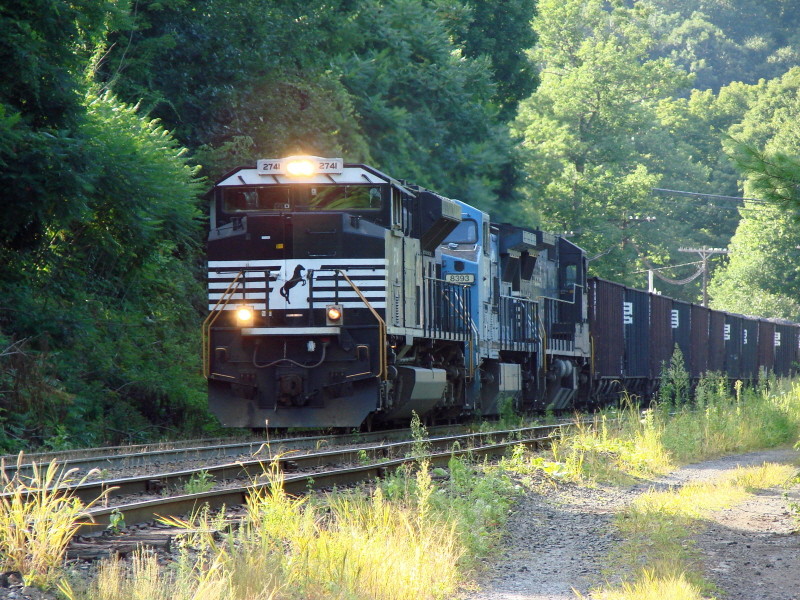 Ns Leads Bow Coal Train Eastbound The Nerail New England Railroad