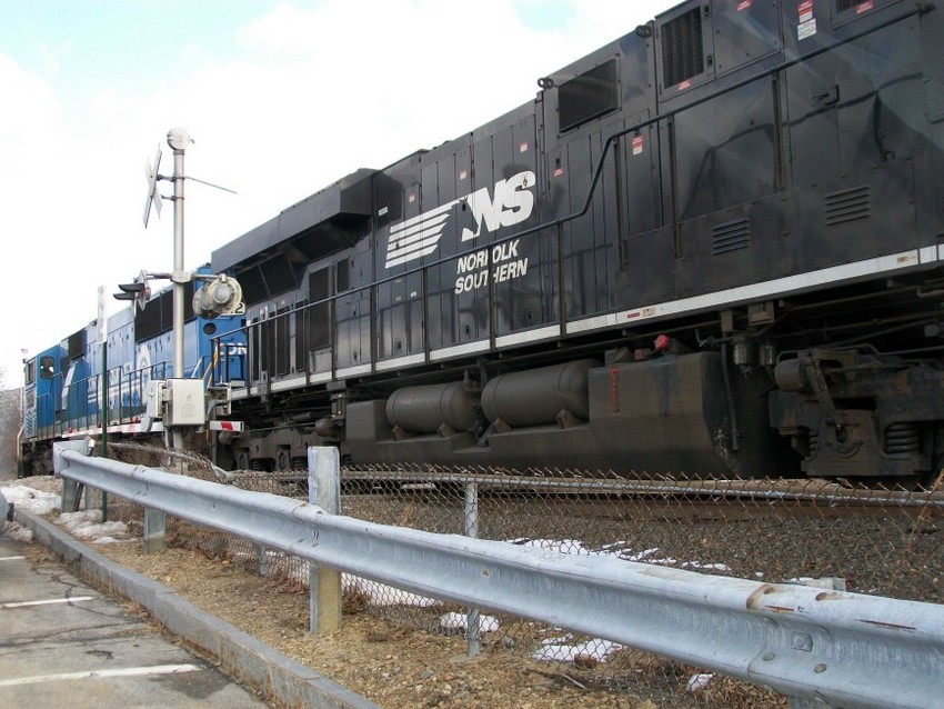 Loaded Bow Coal Train In Downtown Manchester The Nerail New England