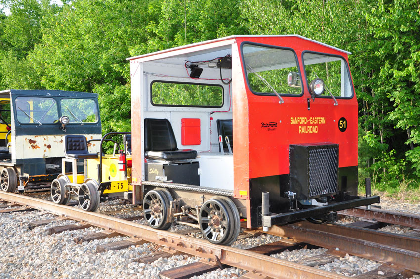 Track cars at Hobo Railroad The NERAIL New England Railroad Photo Archive