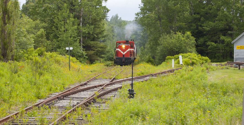 Bml Approaching The City Point Central Railroad Museum Turnout