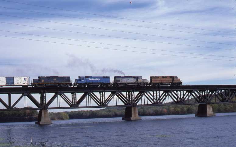 guildford b m mela crossing hudson river nerail new guildford b m mela crossing hudson river nerail new