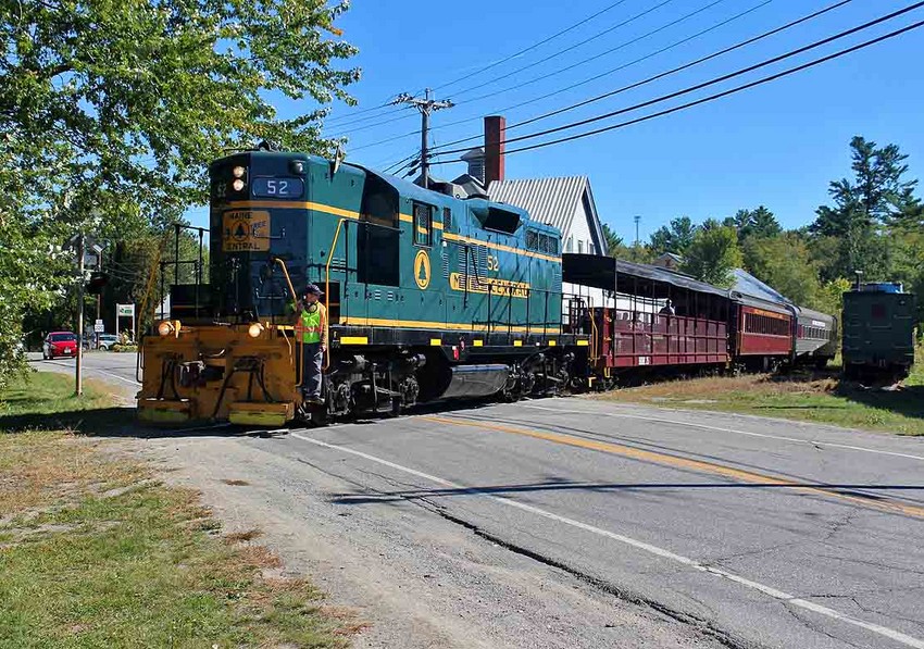 Common Ground Fair shuttle train The NERAIL New England Railroad Photo
