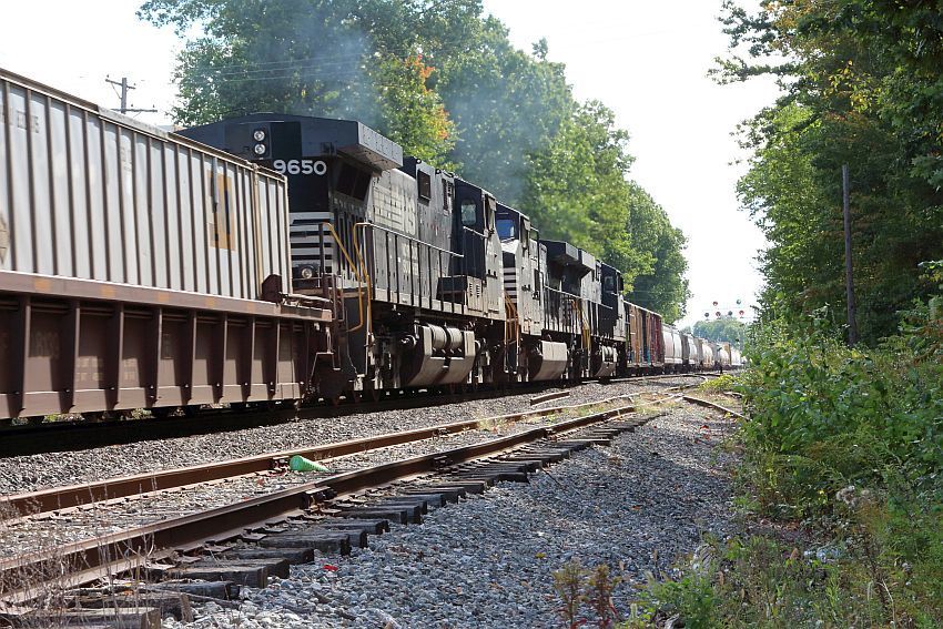 North Leominster, MA The NERAIL New England Railroad Photo Archive
