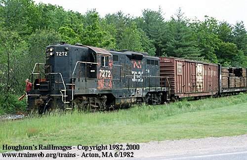 Conrail GP9 #7272 leads a local out of Framingham, MA up the Lowell ...