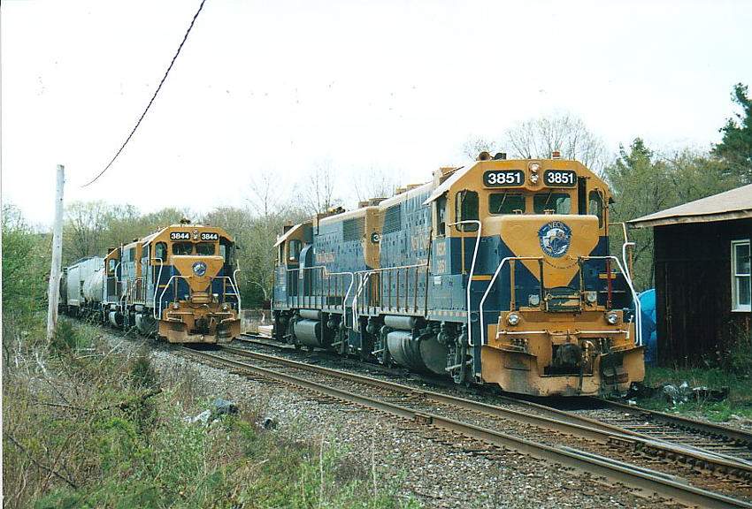 NECR trains 608 and 612 meet in Willington, CT to trade trains: The ...
