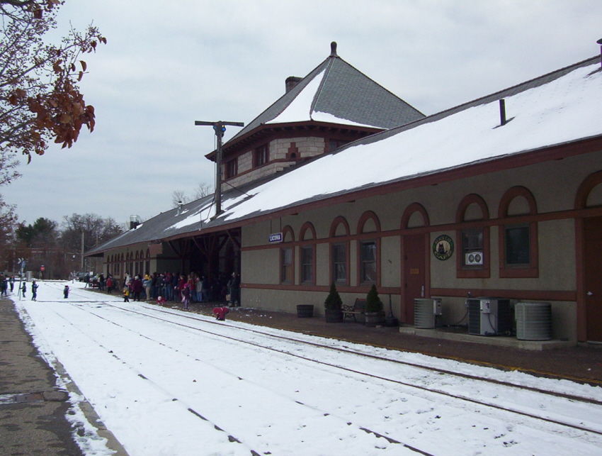 Laconia (NH) Station: The NERAIL New England Railroad Photo Archive