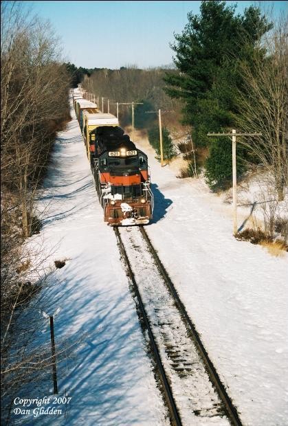 A couple of Springfield Terminal SD-26's pull a southbound train.: The ...