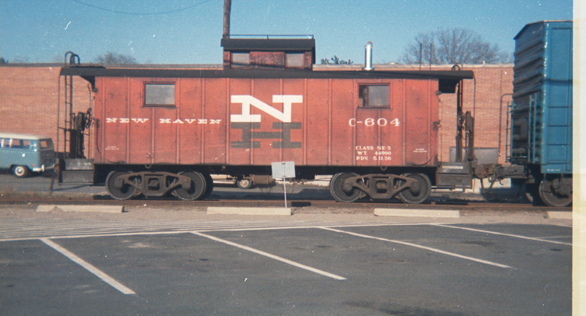 New Haven caboose C-604: The NERAIL New England Railroad Photo Archive