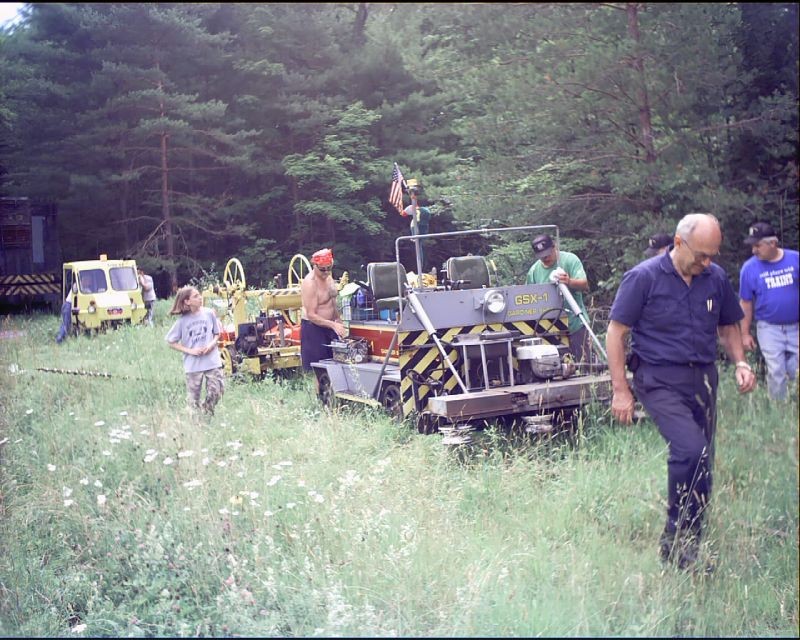 Sunday's brush cutting: The NERAIL New England Railroad Photo Archive