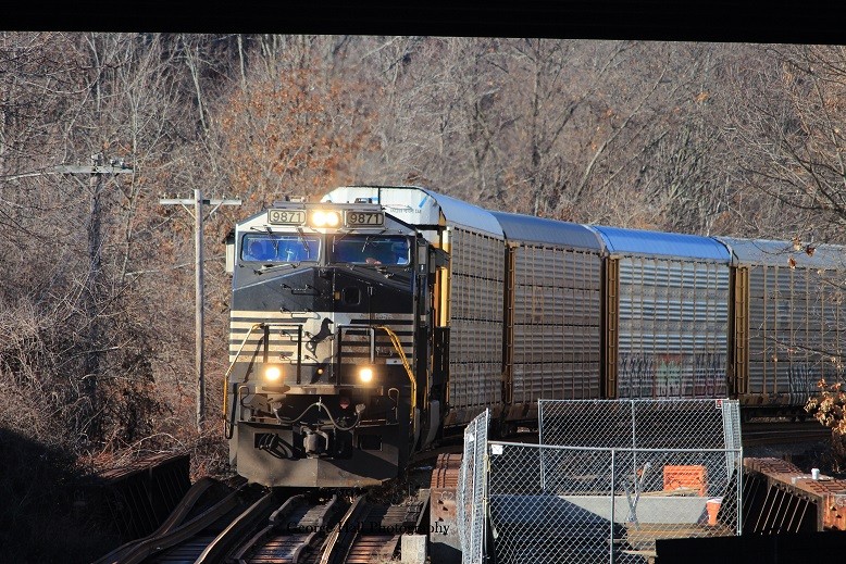 Ns Auto Rack New NS 9871 leads loaded auto racks through Fitchburg MA: The NERAIL New ...