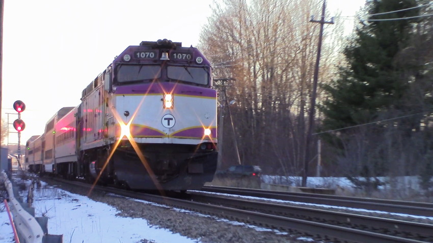 MBTA F40PH-2C #1070: The NERAIL New England Railroad Photo Archive