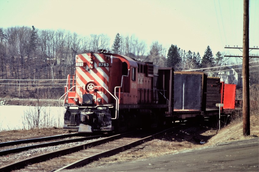 CP Rail RS-18 8763 arrives Newport Vt: The NERAIL New England Railroad ...