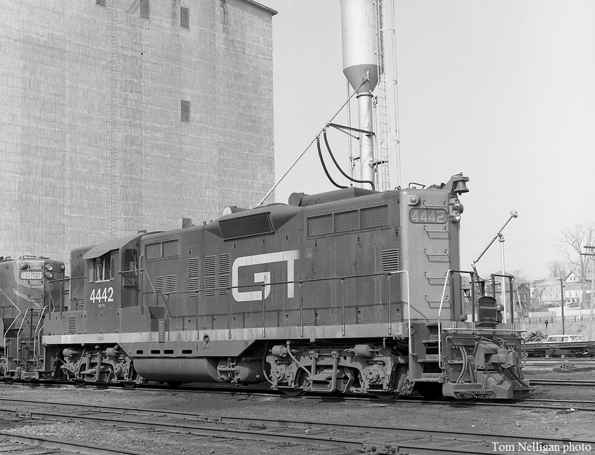 Grand Trunk GP9: The NERAIL New England Railroad Photo Archive