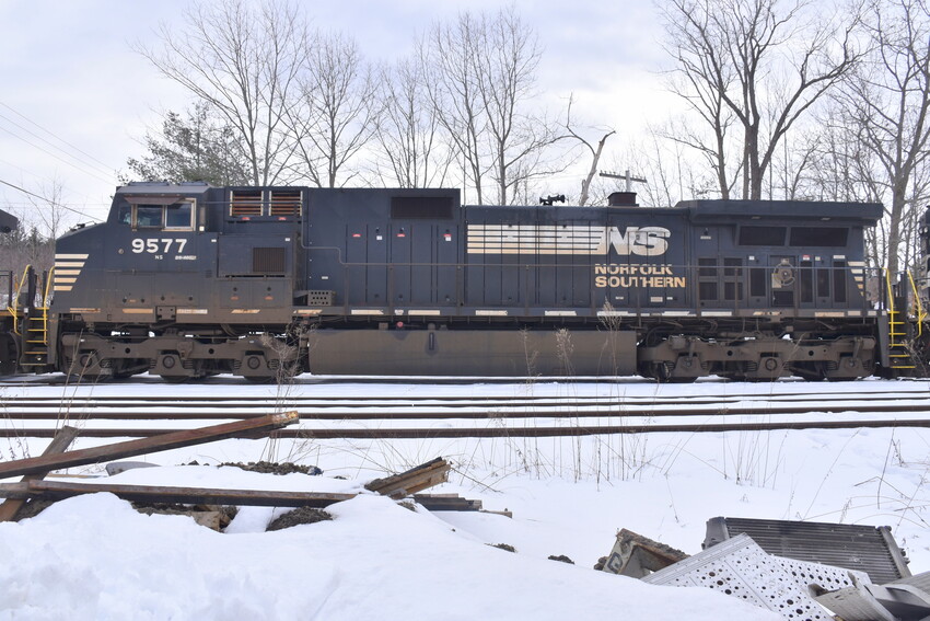 NS 9577 in Gardner Mass: The NERAIL New England Railroad Photo Archive