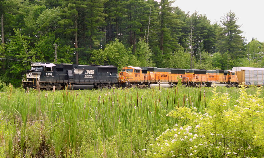 Switching Autoracks with WFRX Units: The NERAIL New England Railroad ...