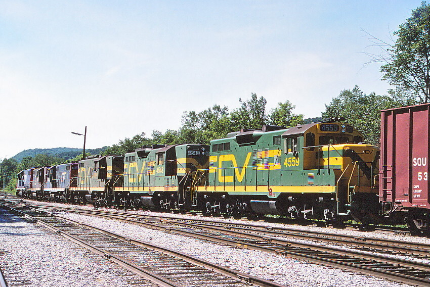 Central Vermont @ White River Junction, Vt: The NERAIL New England ...