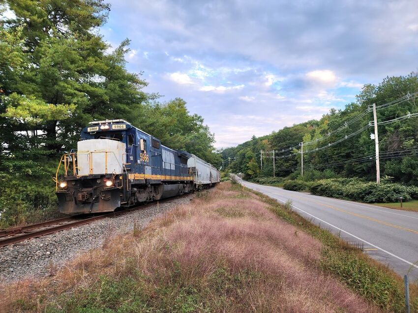L066 MEC 5966 Alongside Route 3A in Bow: The NERAIL New England ...